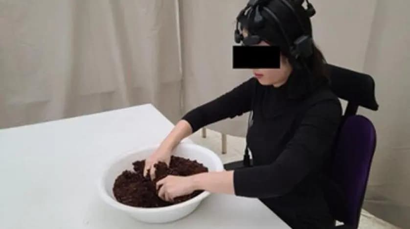 حَسِّنْ نفسيتك بـ "خلط التربة"!