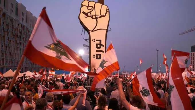١٧ تشرين: بدءُ تنفيذِ القرار...!