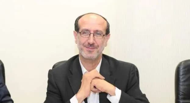 الراعي للمسؤولين: لا تتلطوا خلف مقولة الخزينة الفارغة فقد افرغتموها في جيوبكم