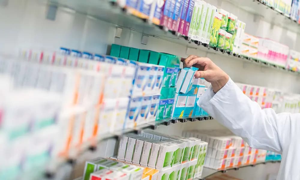 ماذا قال الأبيض عن دعم أدوية السرطان والأمراض المستعصية؟