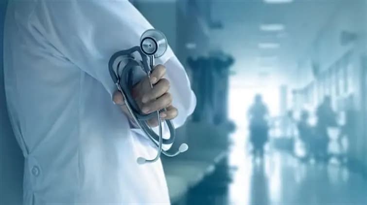 تقشّف في المعاينة الطبية: تراجع زيارات الأطباء 40 %
