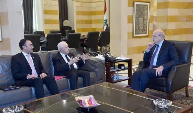 تصنيعُ هواتفَ ذكيّةٍ في لبنان؟