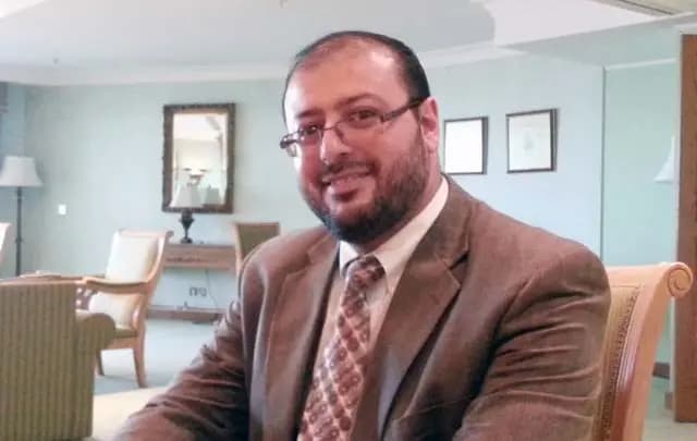 أوّلُ رئيسٍ عربيّ للجمعيّةِ العلميّةِ الأمريكيّةِ في السّرايا للقاءِ ميقاتي