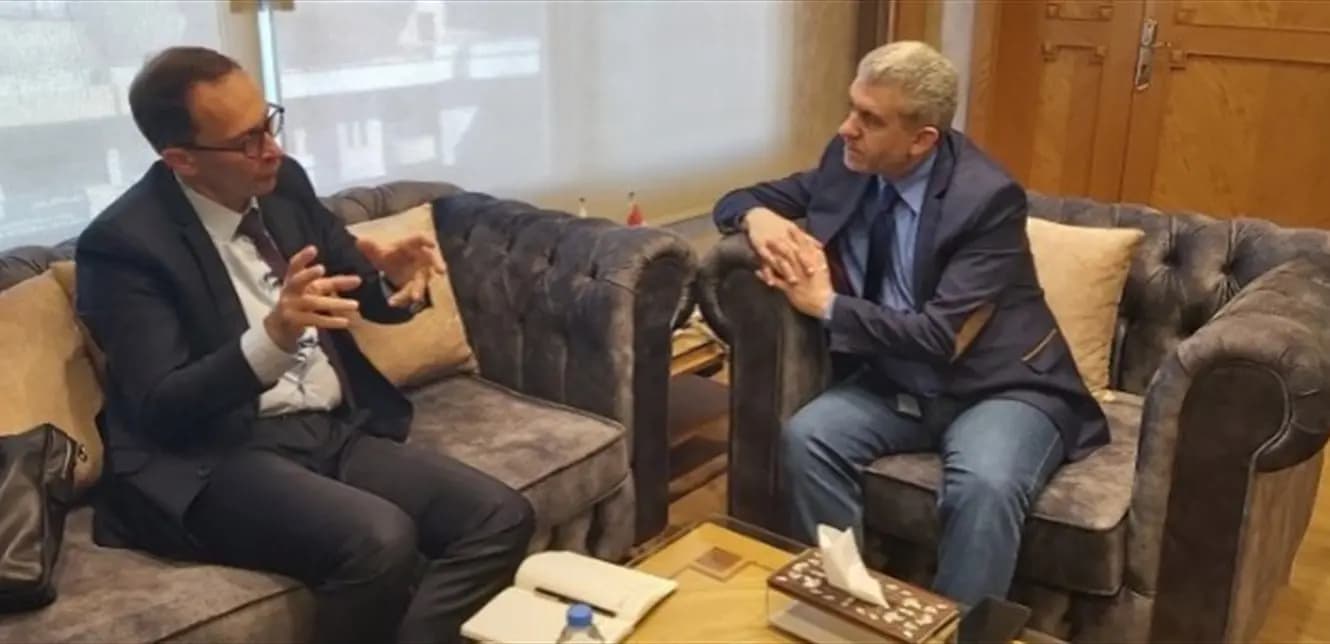 بيرم يلتقي ممثل شركة "توتال" في لبنان