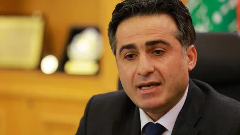 ‏وزير الأشغال علي حمية: إتخذنا قرارًا باللجوء إلى استقطاب التمويل والاستثمار والتشغيل من الخارج وفقًا لقانون رسوم المطارات