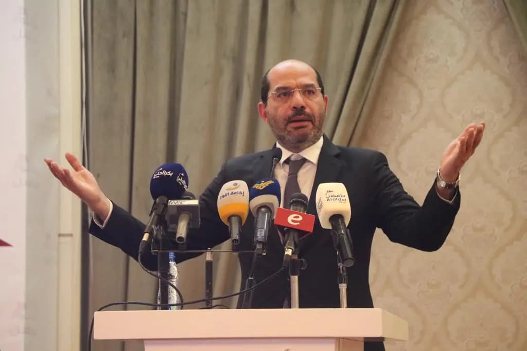 مراد يدعو الحكومةَ إلى إعادة العلاقات مع سورية في ظلِّ المصالحاتِ في المنطقة