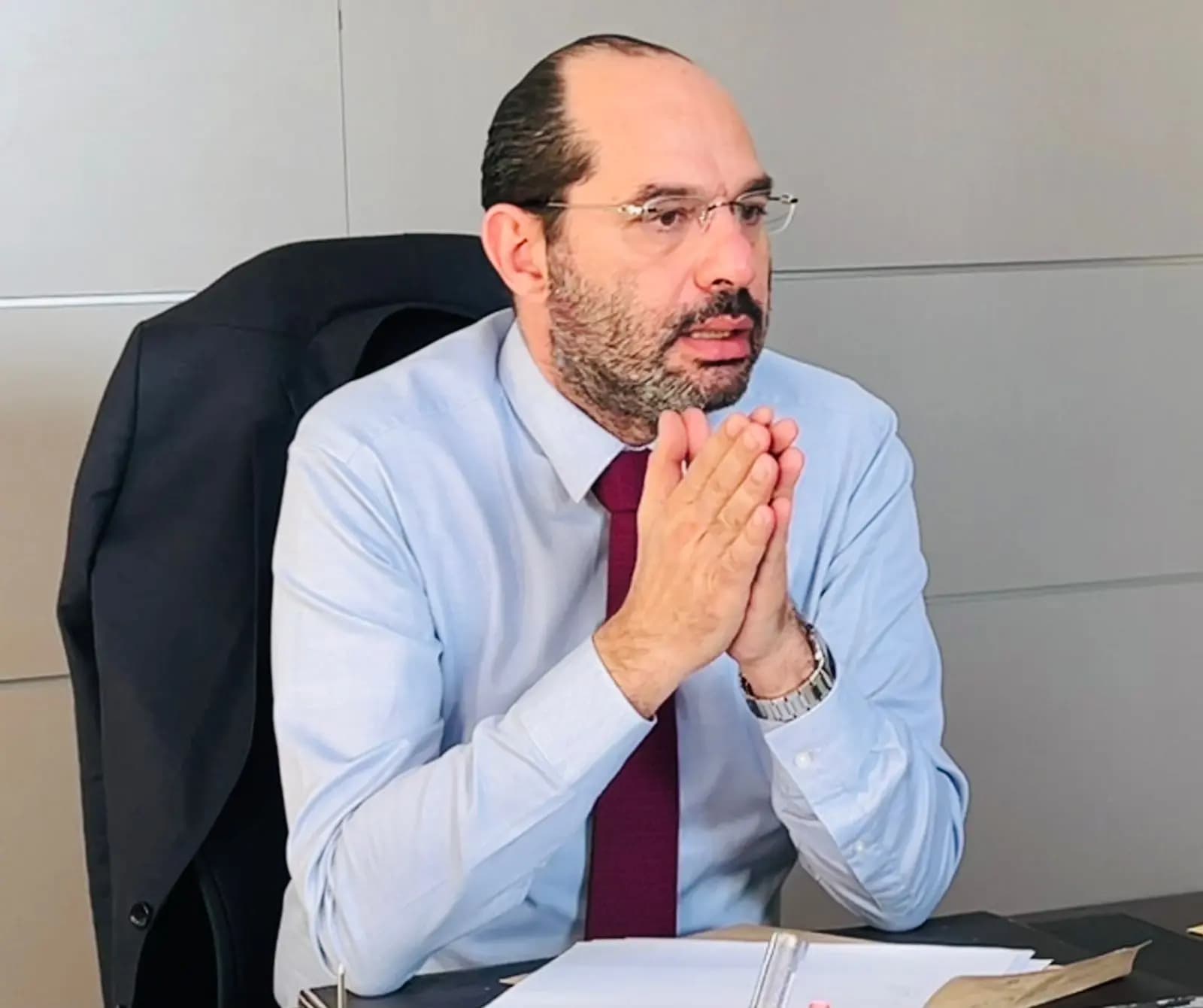 النّائب حسن مراد يهنِئ اللبنانيين والعرب والمسلمين بحلولِ عيدِ الفطر المبارك