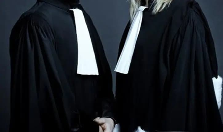 نقابةُ المحامين... خطٌّ أحمر !!