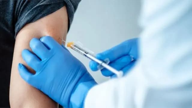 هل من علاقة بين لقاح كورونا والوفاة نتيجة الأزمات القلبية عند الشباب؟