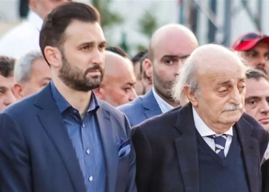 جنبلاط ونجلُهُ تيمور لَنْ يَعودا إلى سوريا الّتي تستقبلُ مَنْ قاتَلَها...