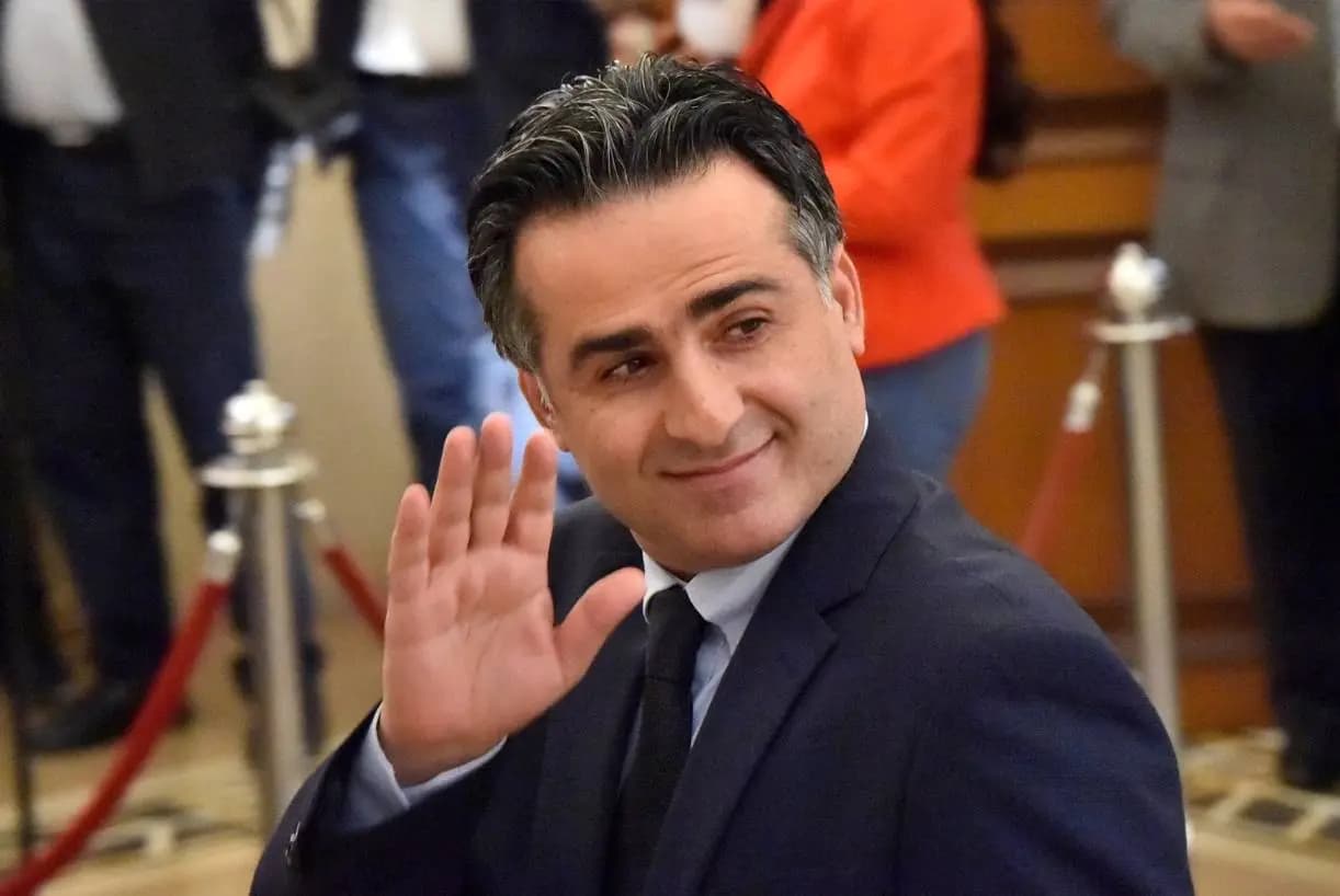 جلسة خاصة للحكومة.. هذا ما طالب به حمية