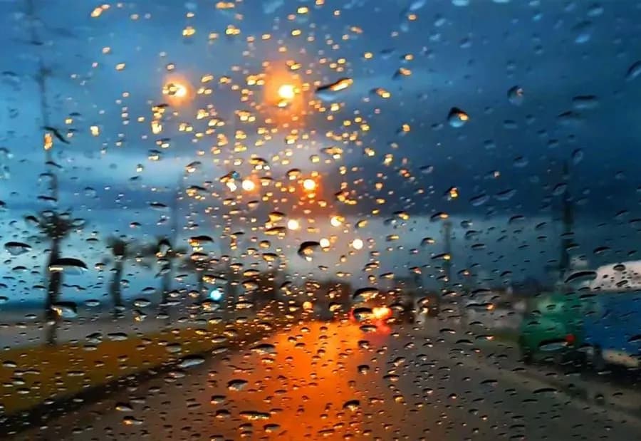 الطقس غدًا غائم جزئيا ويتحول إلى ماطر بعد الظهر