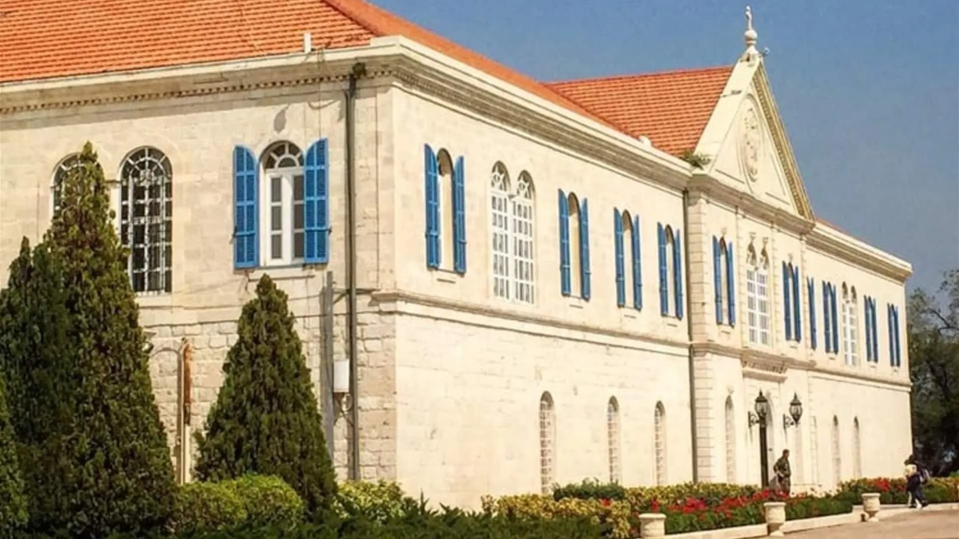 البطريركية المارونية تستنكر الإساءة "للبابا"