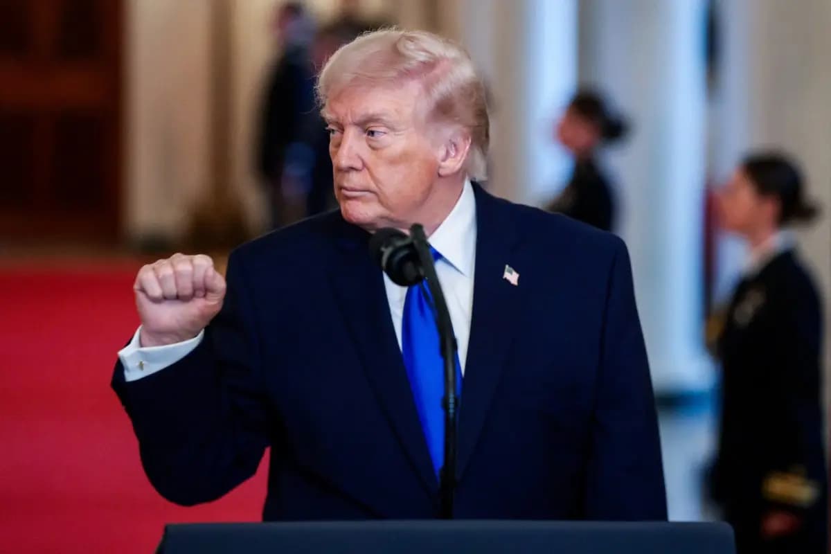 ترامب يعلن حصارًا بحريًا على هرمز.. ويتوعد إيران