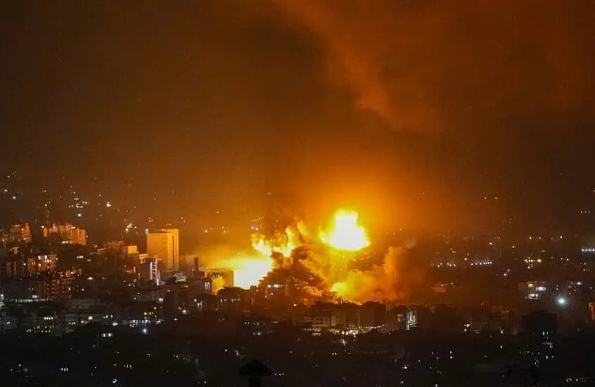 تصعيد فجرًا.. إصابـ. ـات وغار.ات من الجنوب إلى بيروت