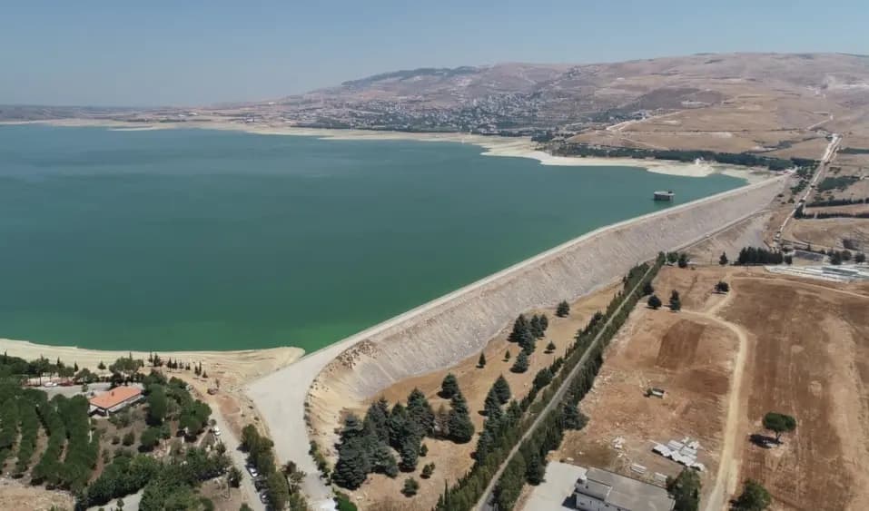 بعد الاستهداف.. إجراءات احترازية في القرعون