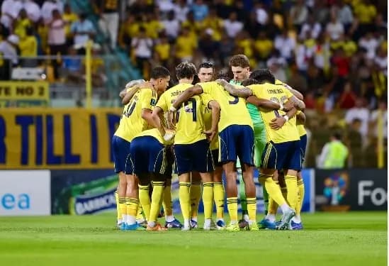 "فخور بالفريق".. رونالدو يحتفي بتأهل النصر
