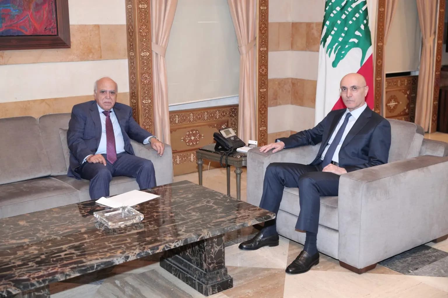 تسهيل معاملات المواطنين بين الحجار ووفد هيئة إدارة السير