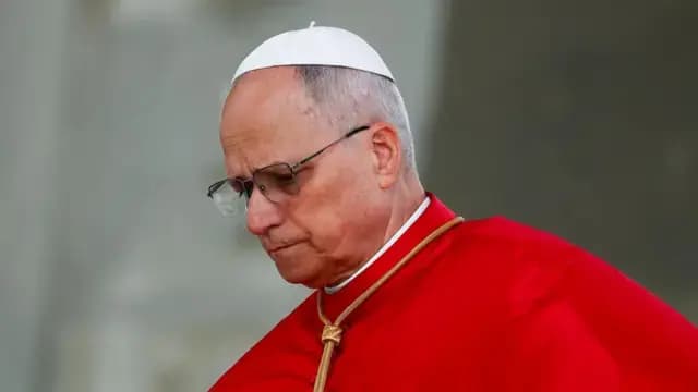 فانس للبابا: اهتم بقضايا الأخلاق