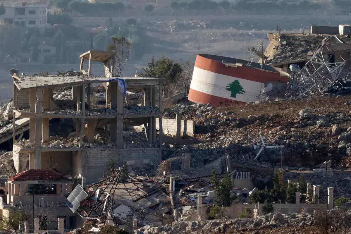 فرنسا تبحثُ عن "ثغرة".. ولبنانُ بين نارين