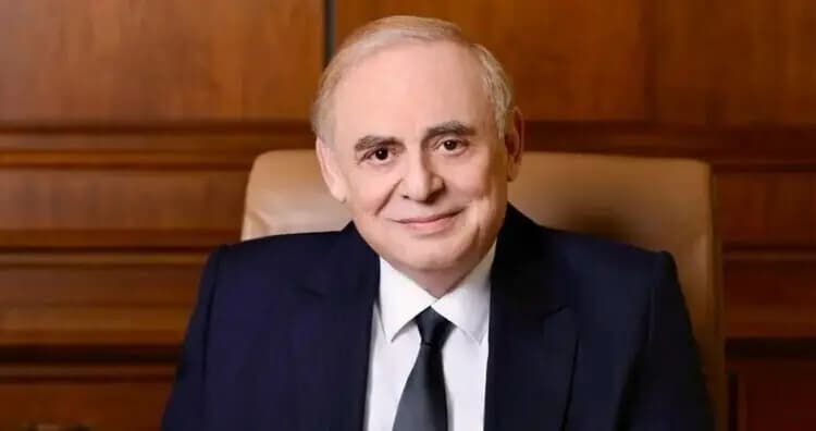 البستاني يطالب بصرف نسب محددة من الودائع فورًا