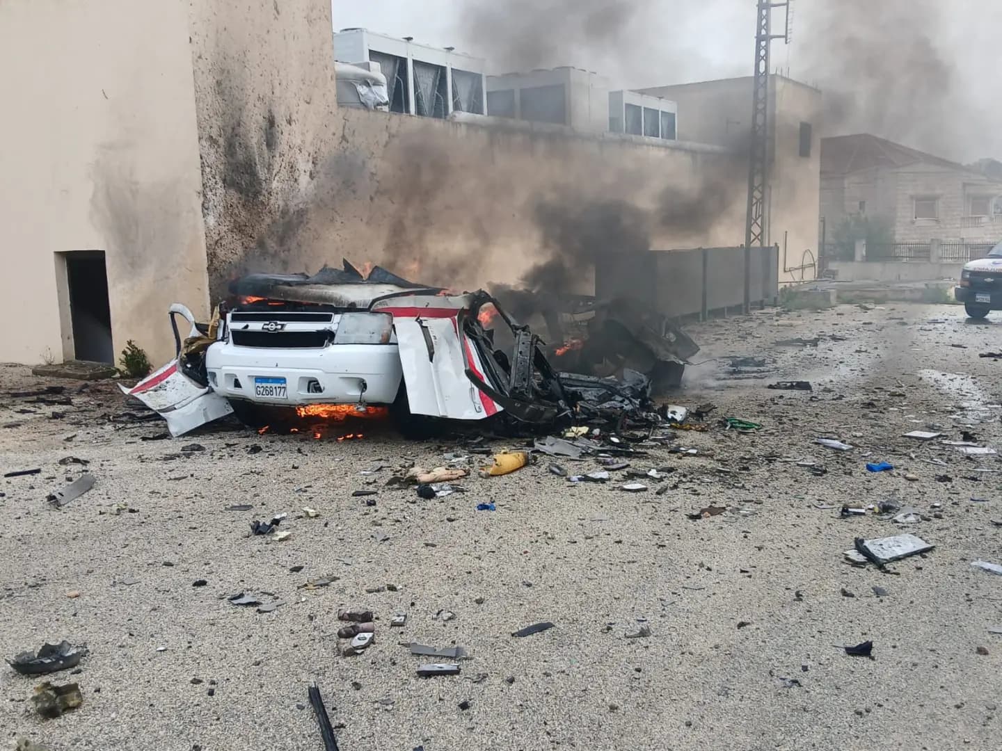 شهـ.ـداء وجر. حى.. استـ. ـهداف مركز صحي في بنت جبيل