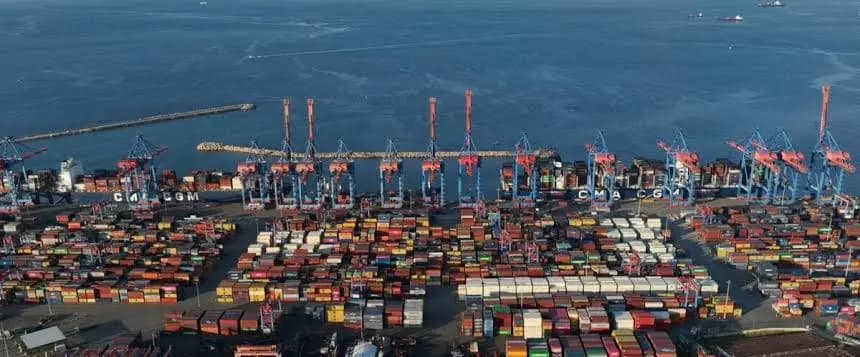 أعطال متكررة في نظام الخوادم في المرفأ.. والأمن يتحرك