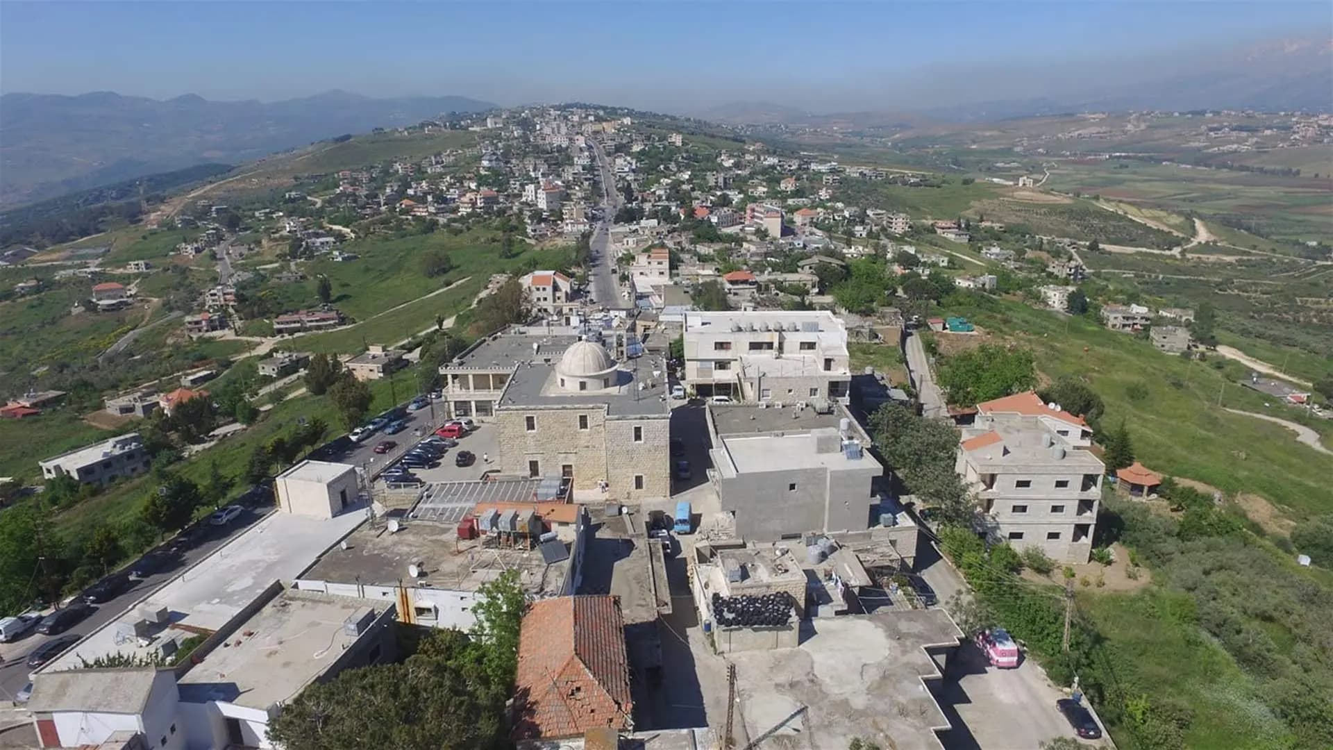 إجراءات مشددة في القليعة.. ومنع التصوير والتجمع