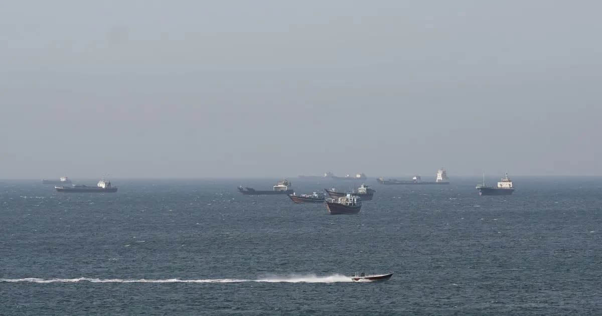 الحرس الثوري يحتجز سفينتين تجاريتين في هرمز