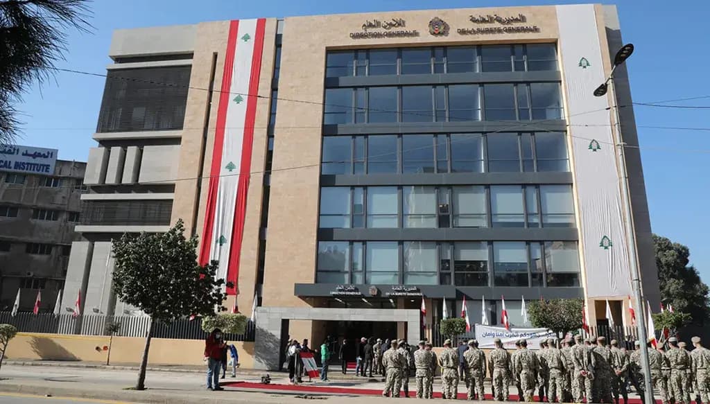 قرار جديد حول رسوم الإقامة والمغادرة