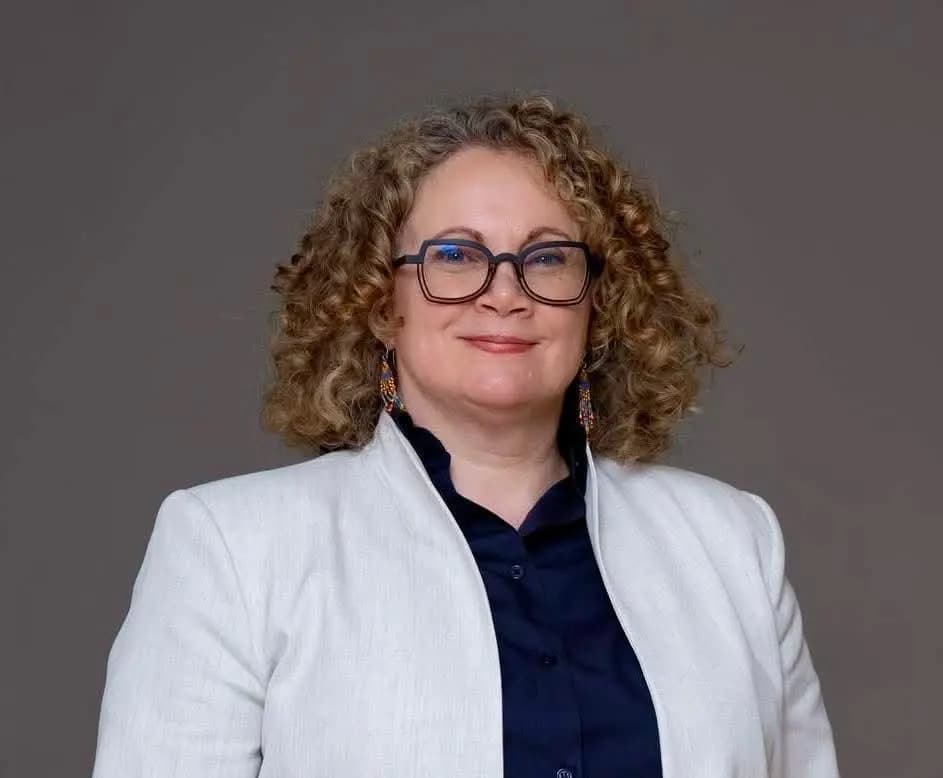 من قب الياس إلى الدوحة.. أمل غزال في منصب أكاديمي رفيع