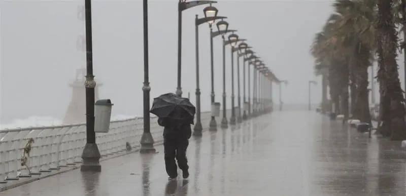 أجواء عاصفة وممطرة قادمة!