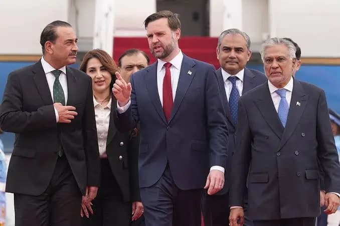 "سي أن أن": المسؤولون يدرسون تواريخ وأماكن محتملة لمفاوضات جديدة