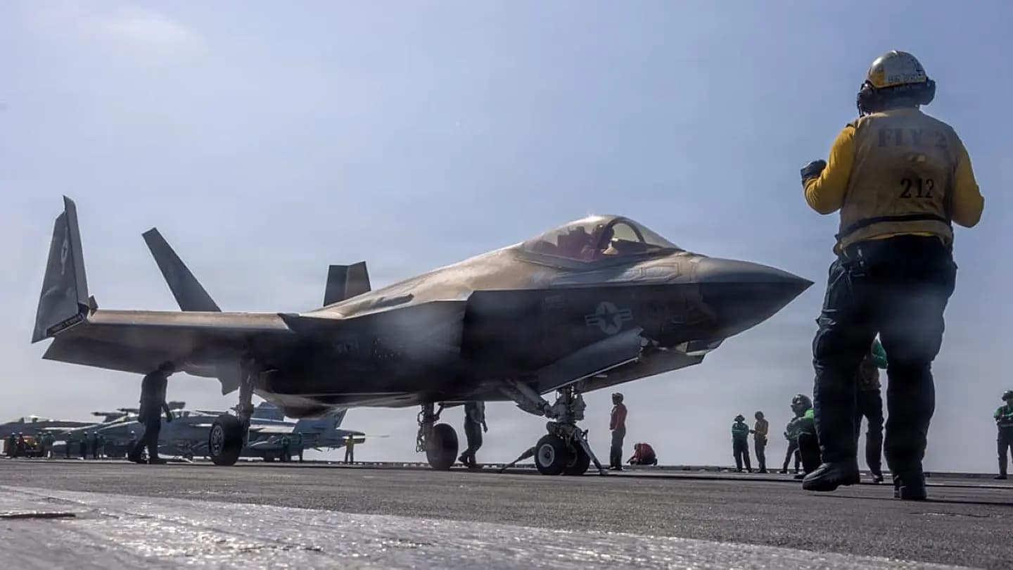 إيران تسقط مقاتلة أمريكية.. وعمليات بحث عن طيارين