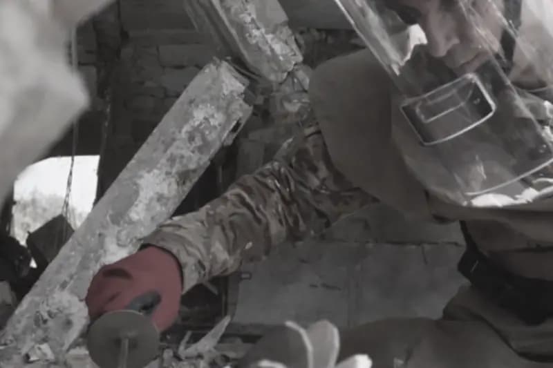 الجيش: لا تقترب.. بلغ فورا!