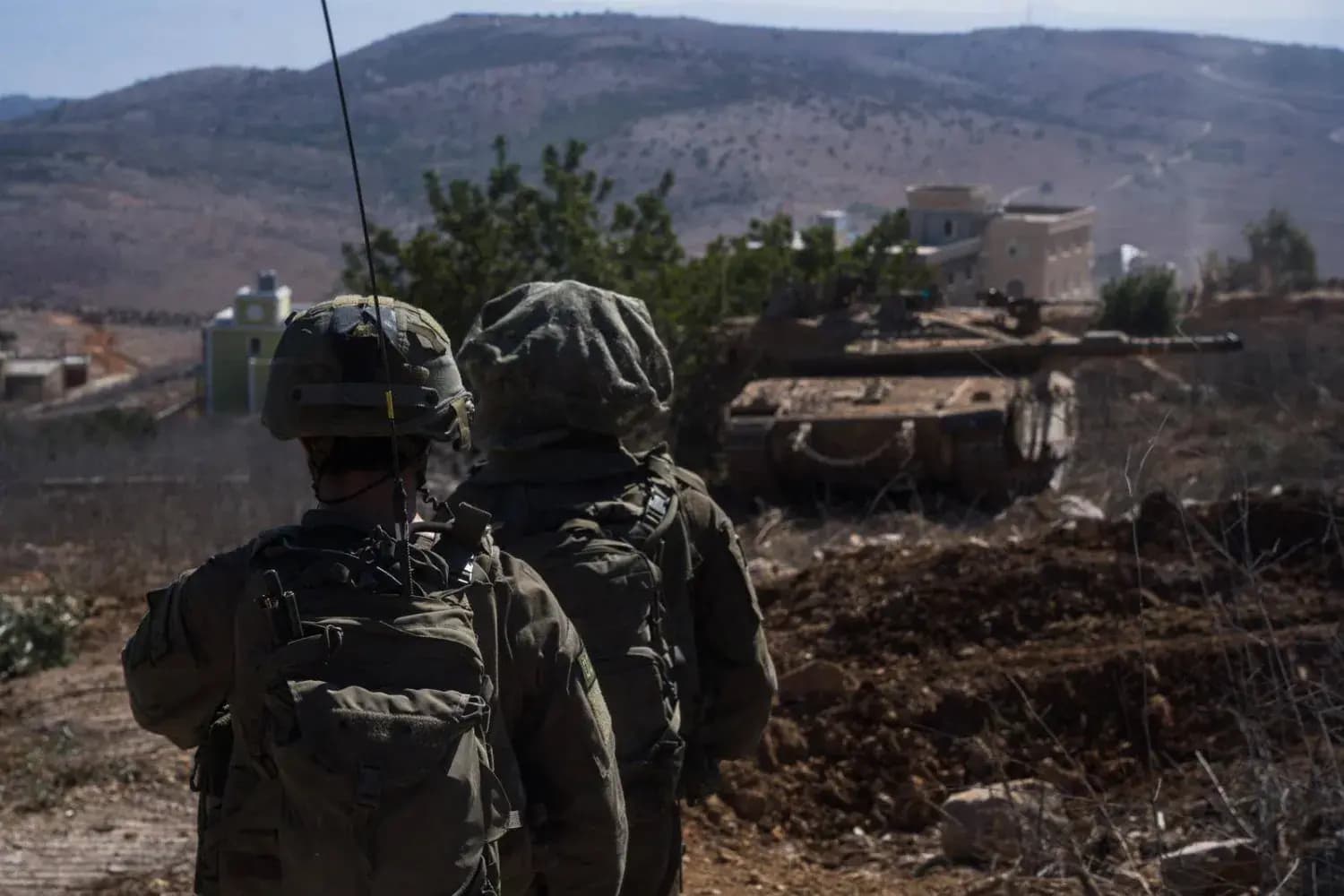 اشتباكات عنيفة في الجنوب.. ومحاولات توغل باتجاه بنت جبيل