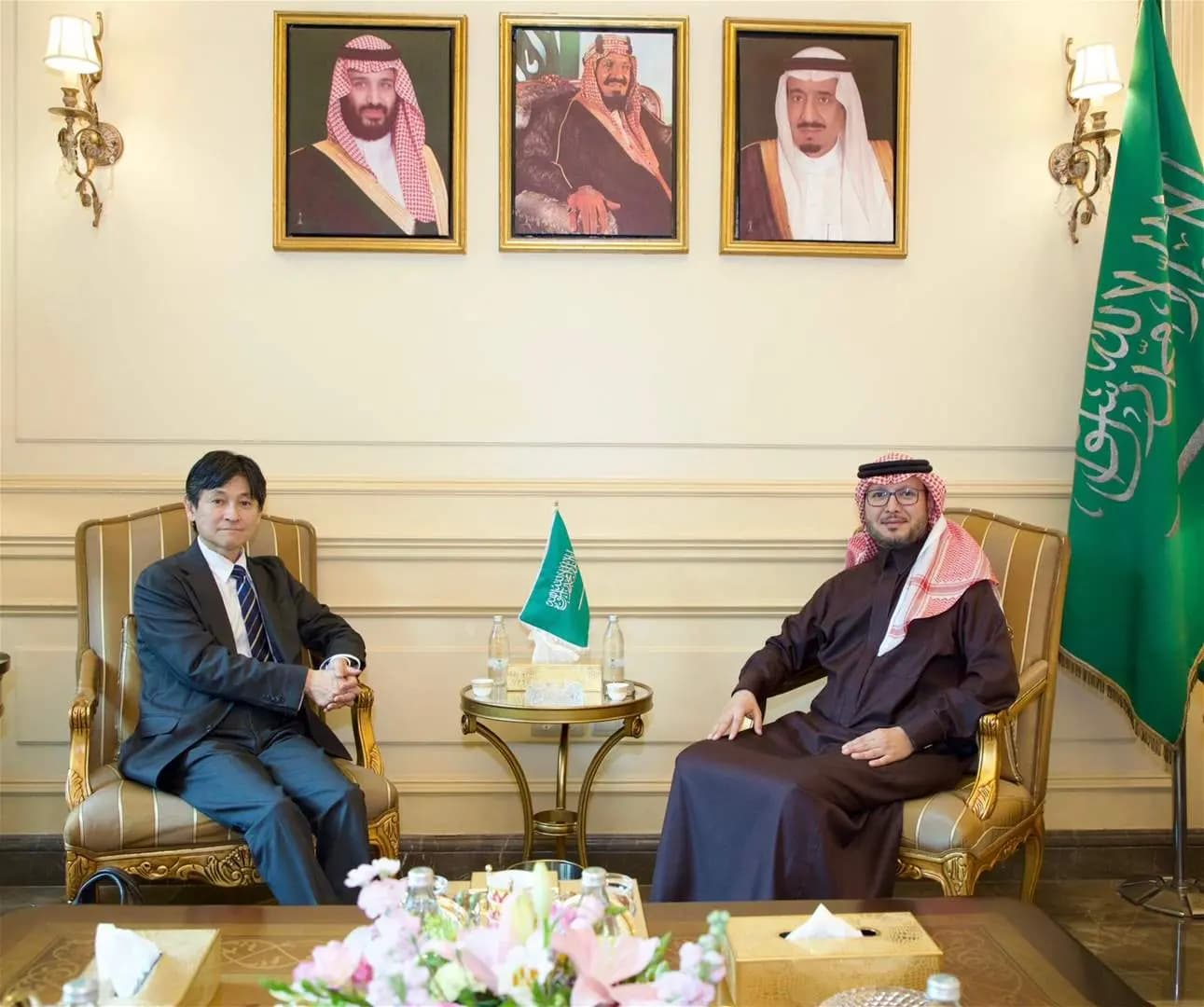 لقاء سعودي–ياباني لبحث التعاون الإقليمي والدولي