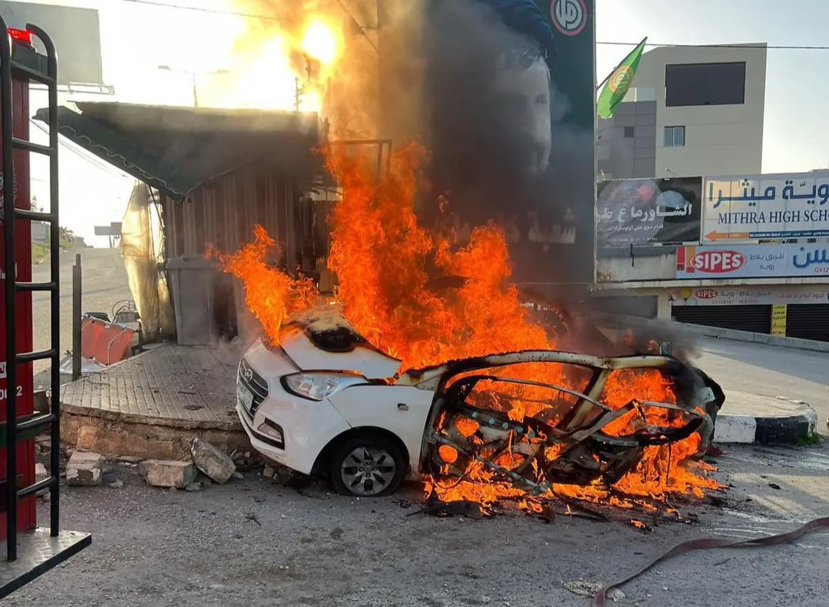 بالصورة.. استهداف سيارة صباحًا في النبطية