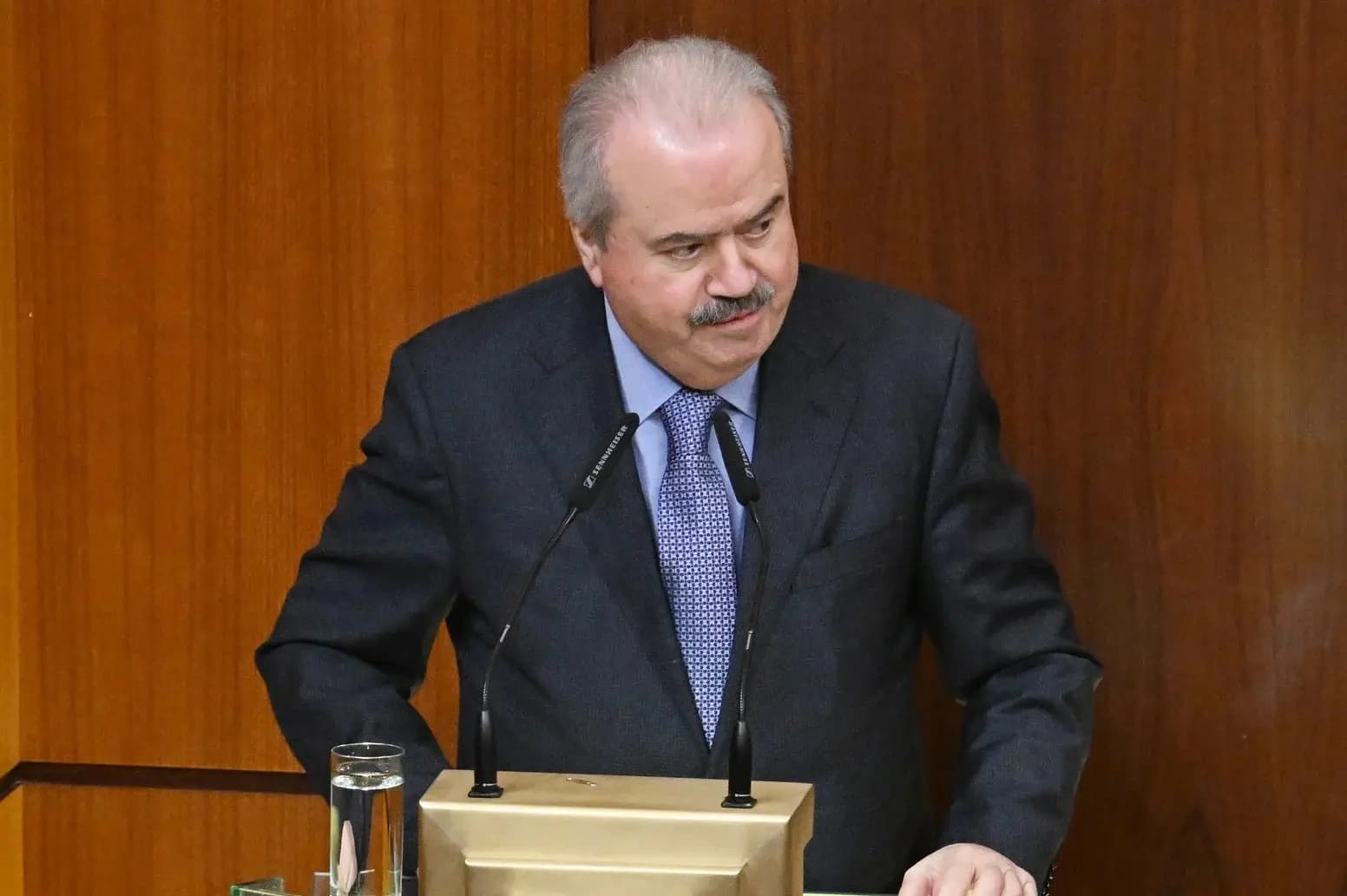 جابر: لا قرض بمليار دولار للبنان والدعم معنوي فقط