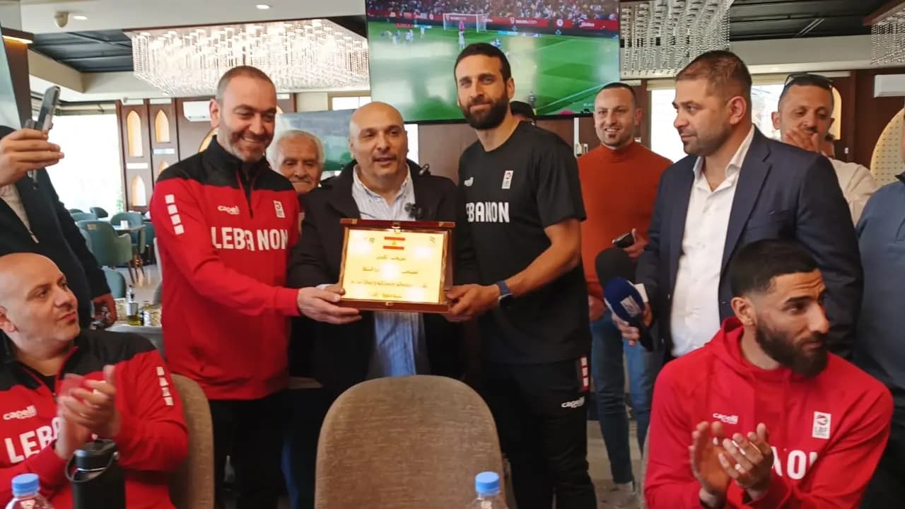 بالصور.. شتورة تستقبل المنتخب اللبناني لكرة السلة وتكرّمه