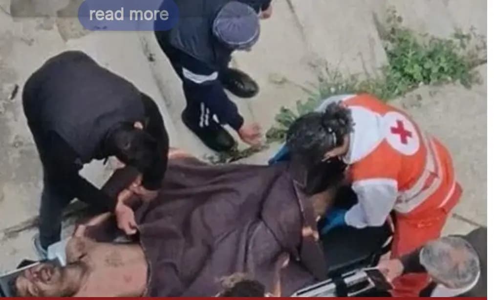 شابٌّ يحرق نفسَه أمام أحد المصارف في زحلة وحالته حرجة