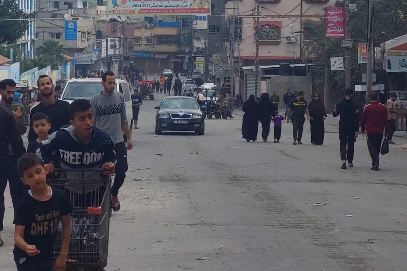 "نيو يورك تايمز": ضغوط هائلة لوقف الحـ.ـرب والقـ.ـتال مستمر شمال غزّة