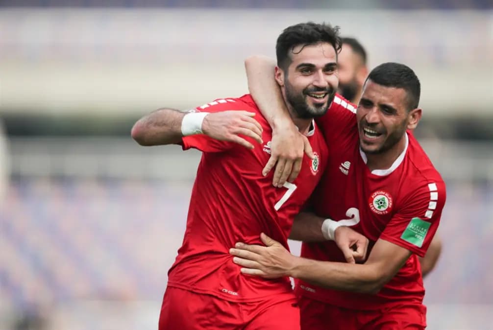 تَرقبوا المباراة الحاسمة بين "الحكمة" و"الصفاء"، ضمن المرحلة الأخيرة من بطولة لبنان لكرة القدم الساعة (16:00) مباشرةً عبر موقع وشاشة "أم.تي.في"