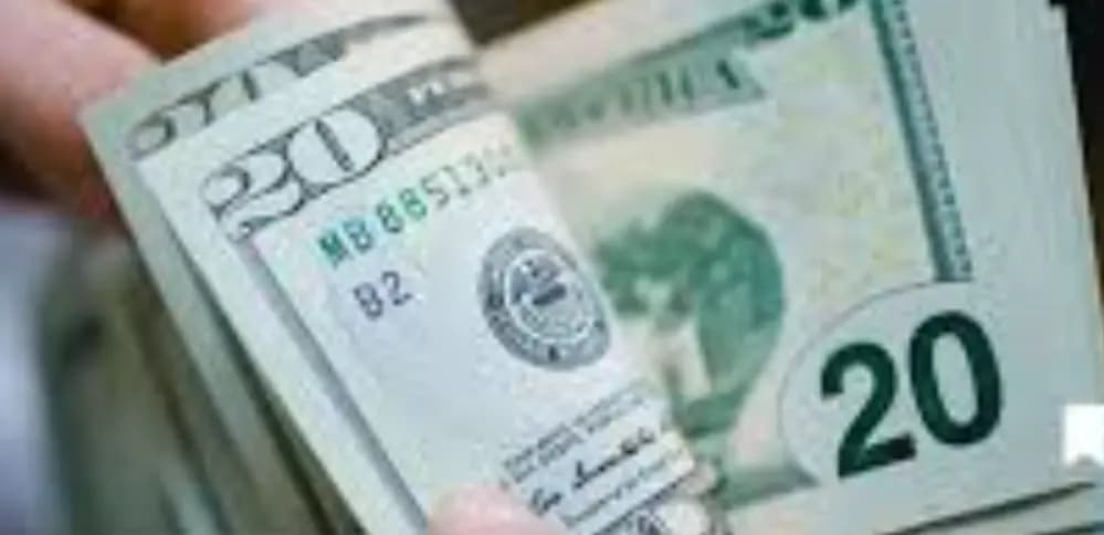 ارتفاعٌ إضافيٌّ في سعر صرف الدولار في السوق السوداء يصل إلى 30750 ليرة