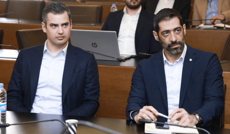 جلسة للجنة تكنولوجيا المعلومات.. وهذا ما أوصت به