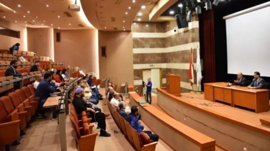 اجتماع يُحدّد مصير الامتحانات الرسميّة