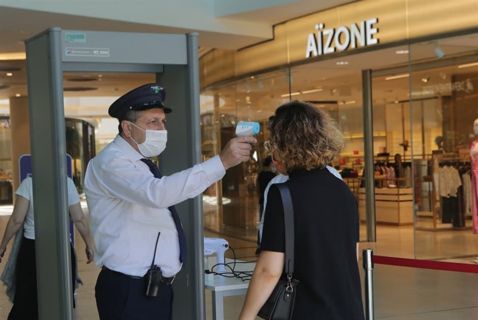 عدّاد الإصابات إلى 1233 والأولويّة في الفحوص للمخالطين