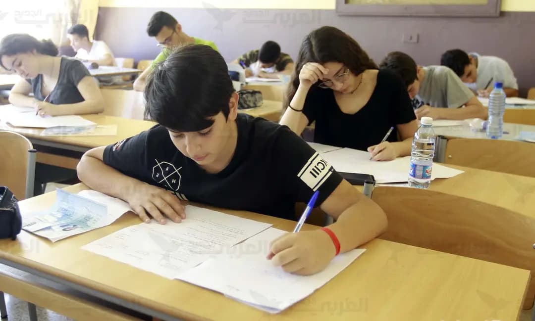 وزير التربية: نحن على الموعد في 25 حزيران للبدء بالشهادة المتوسّطة واتفقنا على أن تكون مراكز الامتحانات الرسمية قريبة على المعلّمين والتلاميذ