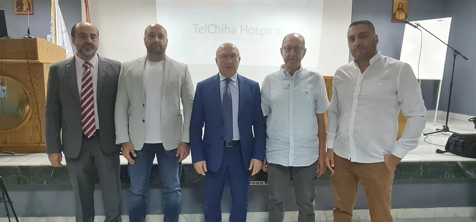 مستشفى تل شيحا يدخل الخدمات الرقمية والذكاء الاصطناعي إلى الاستشفاء