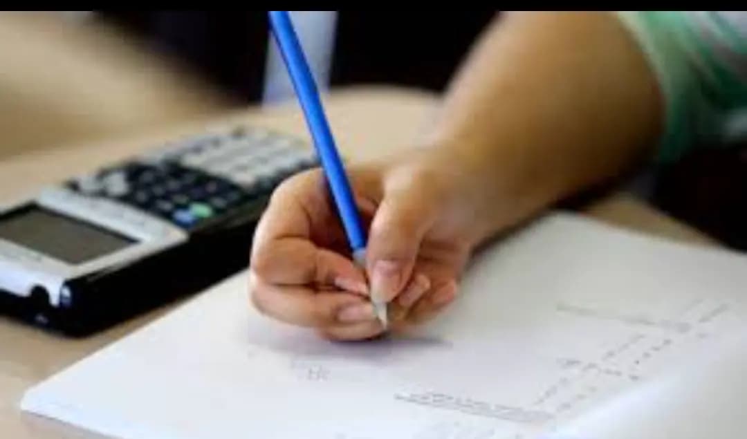 مولوي بحثَ مع الحلبي في إجراءاتِ المواكبة للامتحاناتِ الرسميةِ